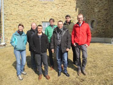 Die TeilnehmerInnen des 1.Österreichischen Weltraumwetter Workshops vor dem Observatorium Kanzelhöhe